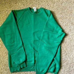 Hanes Sweatshirt